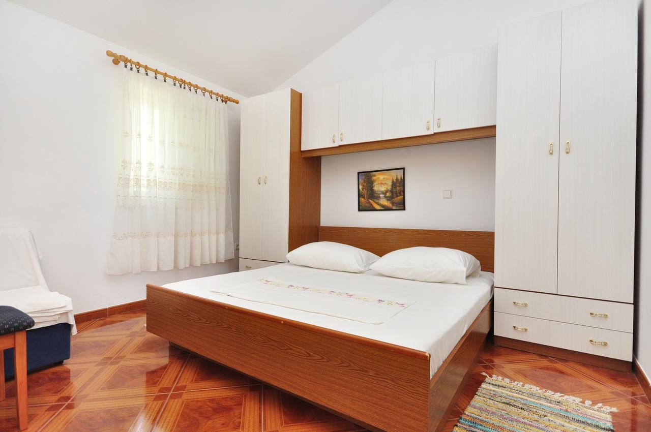 Apartments Marija ピサック エクステリア 写真