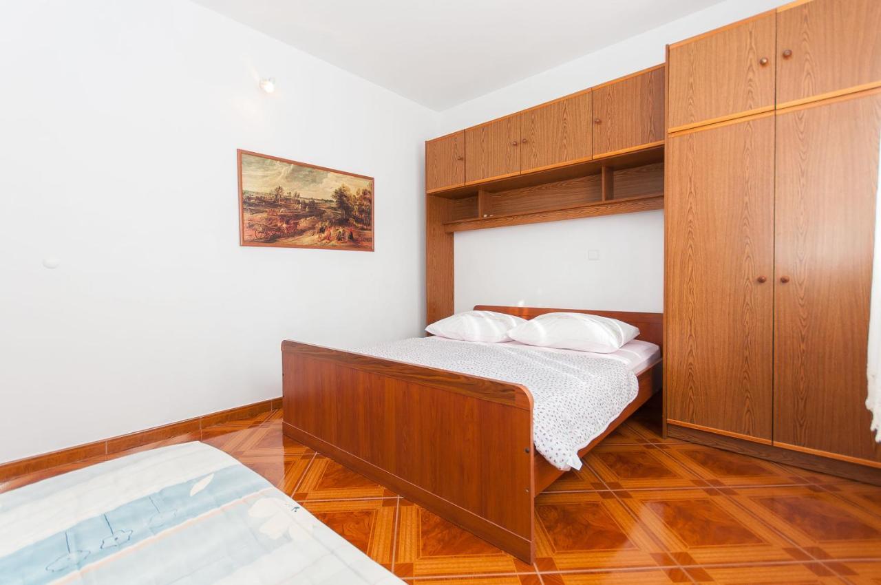Apartments Marija ピサック エクステリア 写真
