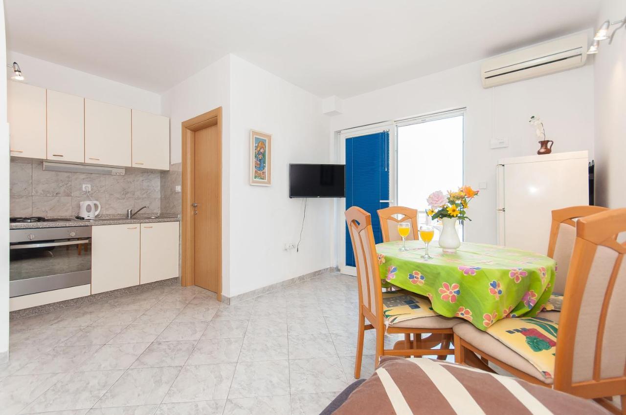 Apartments Marija ピサック エクステリア 写真